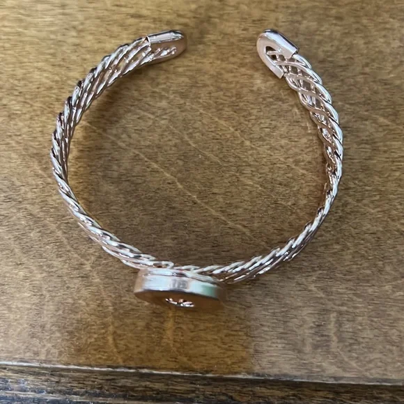 ROSE GOLD colored bracelet - Picture 2 of 7